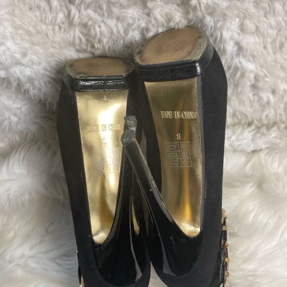 Bebe synthetic suede & lizard print hidden platform heels gold tone buckles SZ8 - Picture 12 of 13